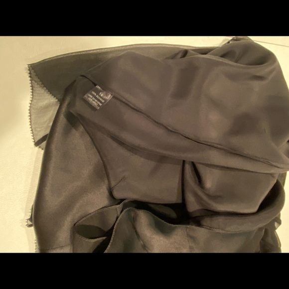 ELIE TAHARI BLACK 100% SILK CHIFFON SKIRT - Picture 4 of 5